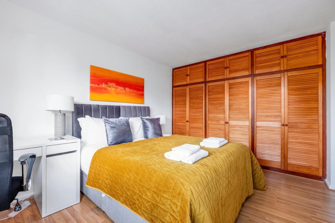 4 Bedroom House With Parking & Garden By Cherry Short Let's & Services Apartment Cambridge (Cambridgeshire)
